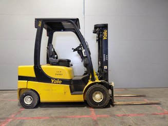 Carrello elevatore frontale a 4 ruote Yale GDP25 - 5
