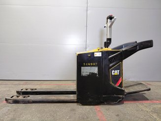 Transpallet con pedana Caterpillar NPV20N2