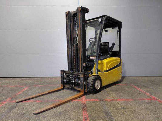 Carrello elevatore frontale a 4 ruote Yale ERP20 - 1
