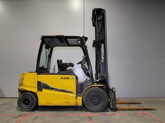 Carrello elevatore frontale a 4 ruote Hyundai 45B9