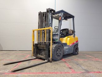Carrello elevatore frontale a 4 ruote TCM FHG30 - 1