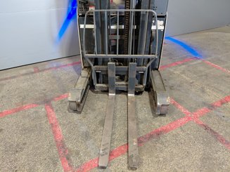 Carrelli retrattili Crown ESR 5260 - 8
