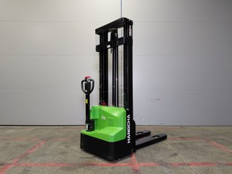 Stoccatori guida in accompagnamento Hangcha CDD15-A2MC2-ISZ