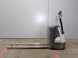 Transpallet guida in accompagnamento Crown WP3020-2.0 - 5