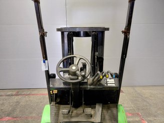 Carrelli elevatori a gas Clark CGP25 - 6