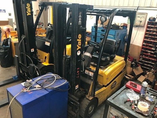 Carrelli elevatori elettrici Yale ERP16VF LWB - 1
