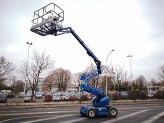 Piattaforma articolata Upright AB46E