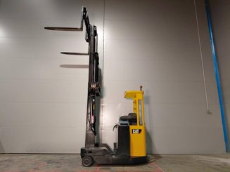 Carrelli retrattili multidirezionali Caterpillar NRM20K