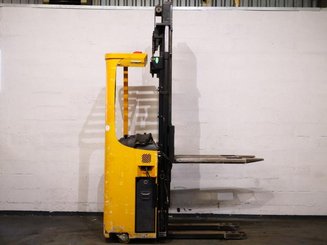 Stoccatori con pedana Caterpillar NSR16K