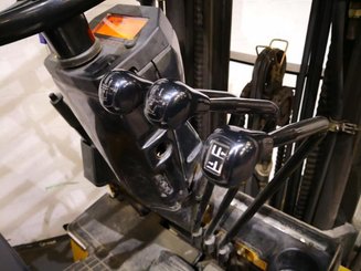 Carrello elevatore frontale a 4 ruote Caterpillar EC25N