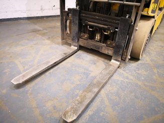 Carrello elevatore frontale a 4 ruote Caterpillar EC25N - 3