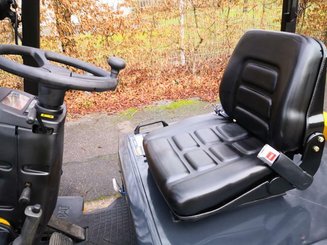 Carrello elevatore frontale a 4 ruote Caterpillar EC25N