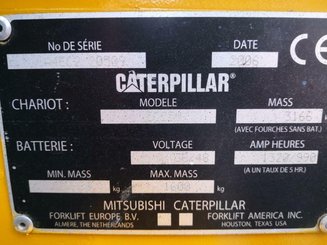 Carrello elevatore frontale a 4 ruote Caterpillar EC25N - 8