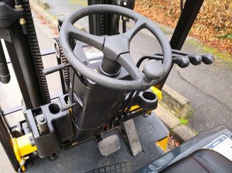 Carrello elevatore frontale a 4 ruote Caterpillar EC25N - 6