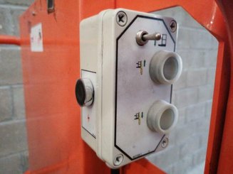 Navicella a gruppo di sollevamento verticale JLG TOUCAN DUO