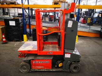 Navicella a gruppo di sollevamento verticale JLG TOUCAN DUO