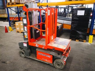 Navicella a gruppo di sollevamento verticale JLG TOUCAN DUO