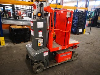Navicella a gruppo di sollevamento verticale JLG TOUCAN DUO