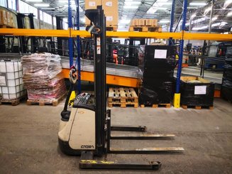 Carrello stoccatore a razze larghe Crown ST3000-1.0 - 4