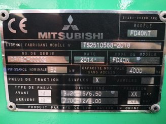 Carrello elevatore frontale a 4 ruote Mitsubishi FD40N