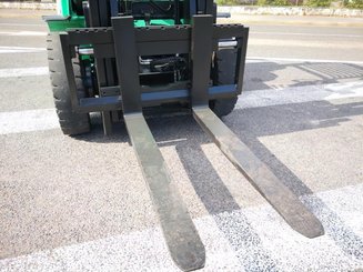 Carrello elevatore frontale a 4 ruote Mitsubishi FD40N