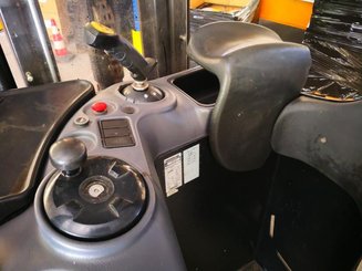 Stoccatori con pedana Caterpillar NSR16N - 3