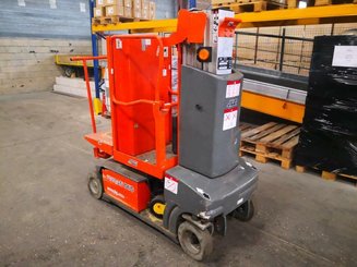 Navicella a gruppo di sollevamento verticale JLG TOUCAN DUO
