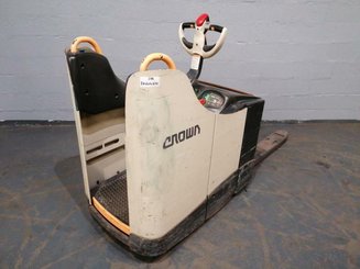 Transpallet con pedana Crown WT3040