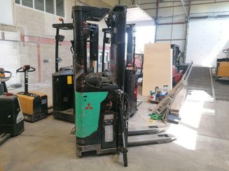 Stoccatori con pedana Mitsubishi SBR16N - 1