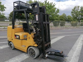 Carrello elevatore frontale a 4 ruote Caterpillar GC45K - 1