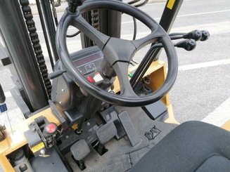 Carrello elevatore frontale a 4 ruote Caterpillar GC45K - 4