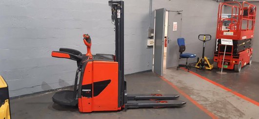 Stoccatori guida in accompagnamento Fenwick L16AP - 1