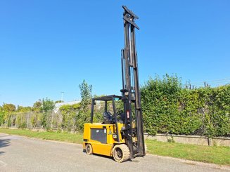 Carrello elevatore frontale a 4 ruote Caterpillar EC55N - 6
