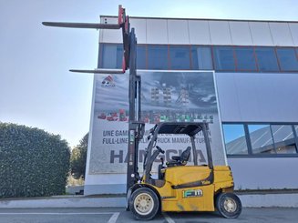 Carrelli elevatori elettrici Yale ERP50VM