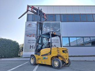 Carrelli elevatori elettrici Yale ERP50VM