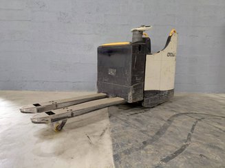 Transpallet con pedana Crown WT3040