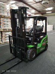 Carrello elevatore frontale a 4 ruote Hangcha XC25i
