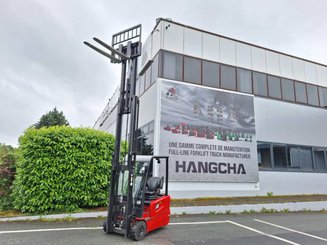 Carrello elevatore frontale a 3 ruote Hangcha A3W18