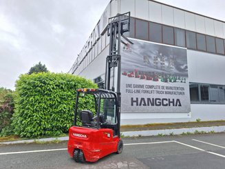 Carrello elevatore frontale a 3 ruote Hangcha A3W18