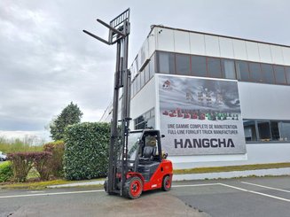 Carrello elevatore frontale a 4 ruote Hangcha XF35G