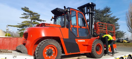 Carrello elevatore frontale a 4 ruote Hangcha XF100D