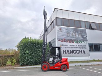 Carrello elevatore frontale a 4 ruote Hangcha XF30D-2