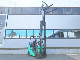 Carrello elevatore frontale a 4 ruote Mitsubishi FG15N