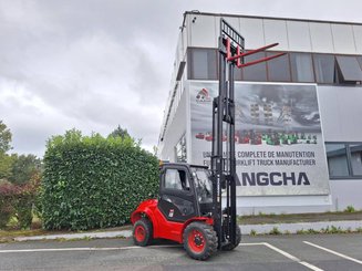 Carrelli elevatori fuoristrada Hangcha TT18-2