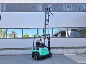 Carrello elevatore frontale a 3 ruote Mitsubishi FB16N2T