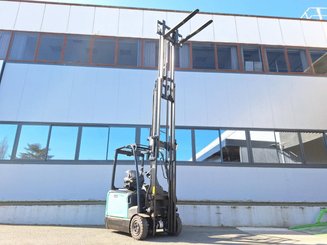 Carrello elevatore frontale a 3 ruote Mitsubishi FB16N2T