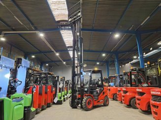Carrello elevatore frontale a 4 ruote Hangcha XF30G-2