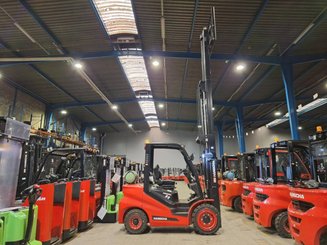 Carrello elevatore frontale a 4 ruote Hangcha XF30G-2