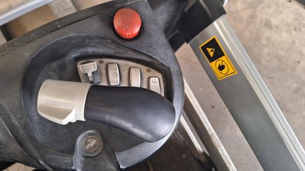 Carrelli commissionatori combinato Caterpillar NOH10N