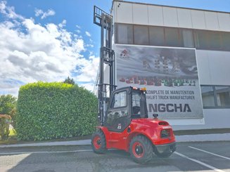 Carrelli elevatori fuoristrada Hangcha TT25-4